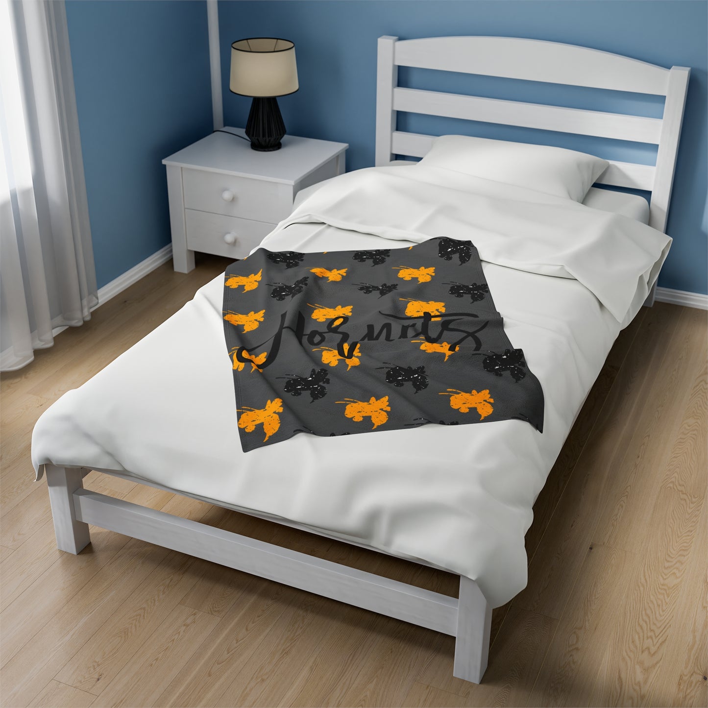 Velveteen Plush Blanket- Hornet